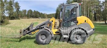 Mecalac AX850 Iekrāvēji uz riteņiem