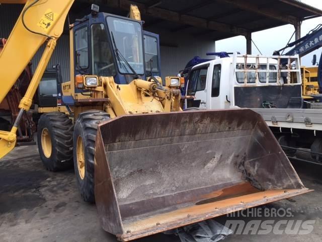 Komatsu WA150-1 Iekrāvēji uz riteņiem