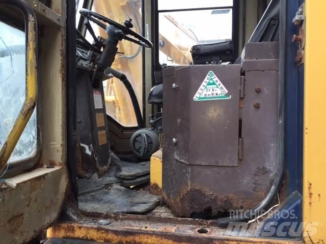 Komatsu WA150-1 Iekrāvēji uz riteņiem
