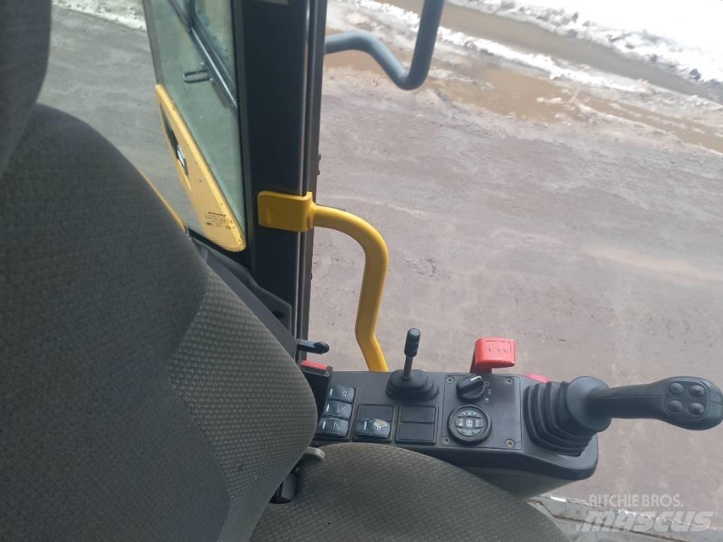 Volvo EW 140 D Ekskavatori uz riteņiem