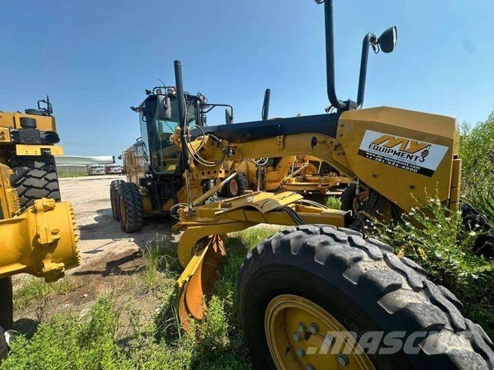 CAT 140 M 2 Greideri