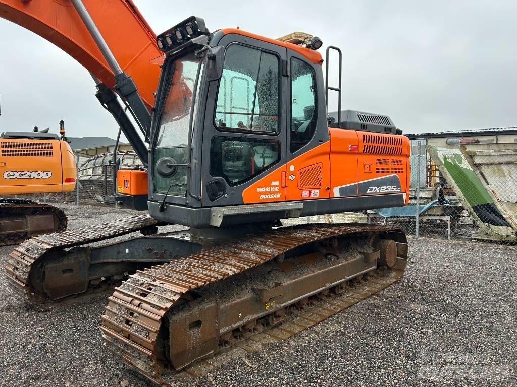 Doosan DX 235 LC-5 Kāpurķēžu ekskavatori