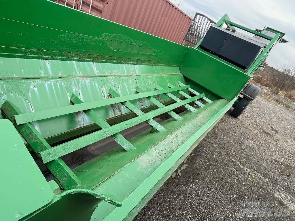 McCloskey UL4235 Atkritumu konveijeri
