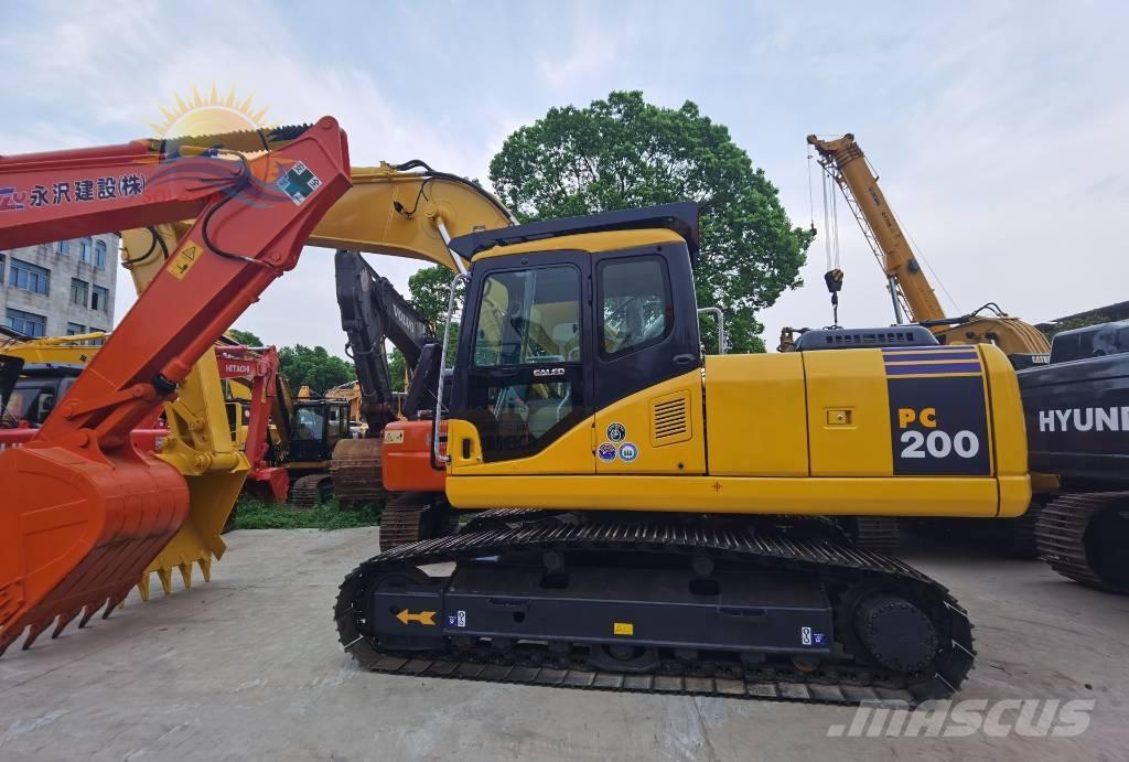 Komatsu PC 200-7 Kāpurķēžu ekskavatori