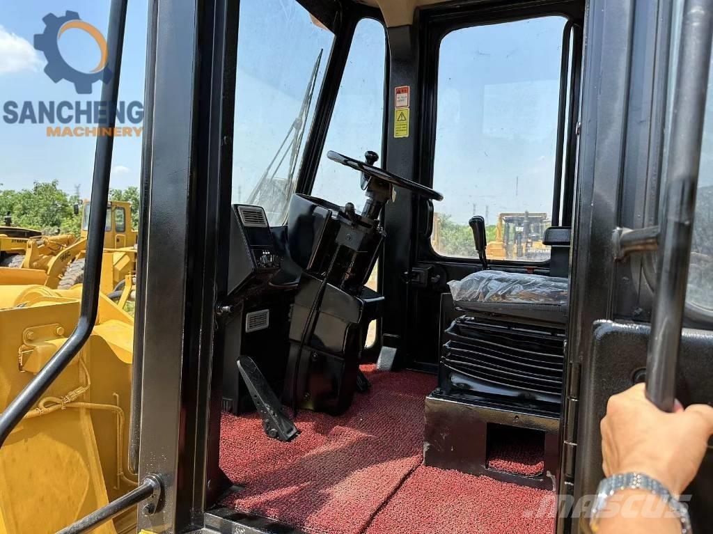 CAT 950G Iekrāvēji uz riteņiem