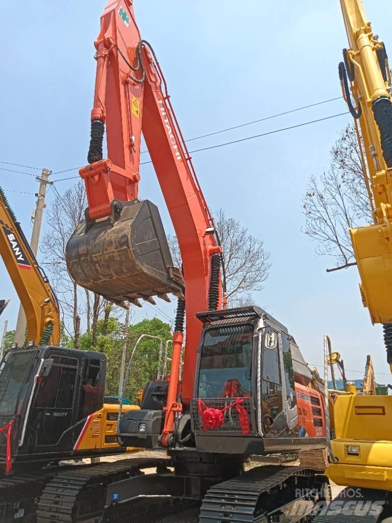 Hitachi ZX 240 Kāpurķēžu ekskavatori