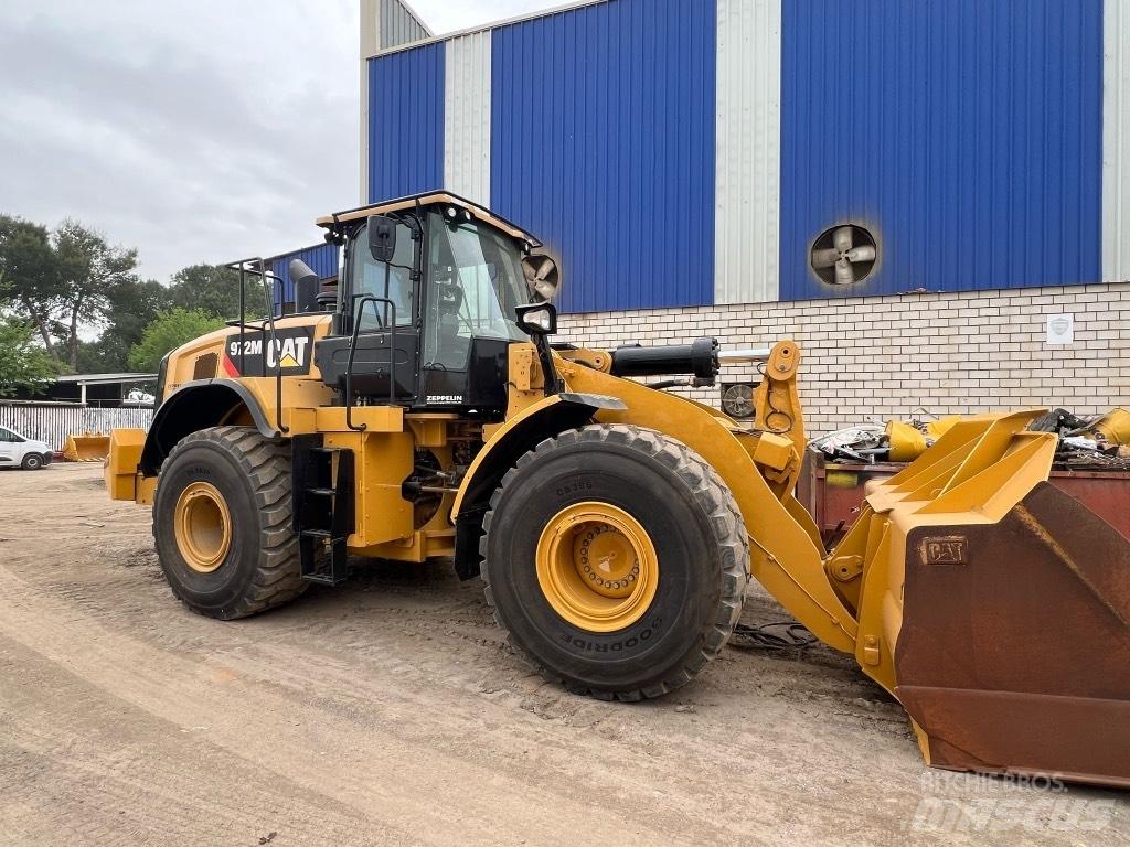 CAT 972 M Iekrāvēji uz riteņiem