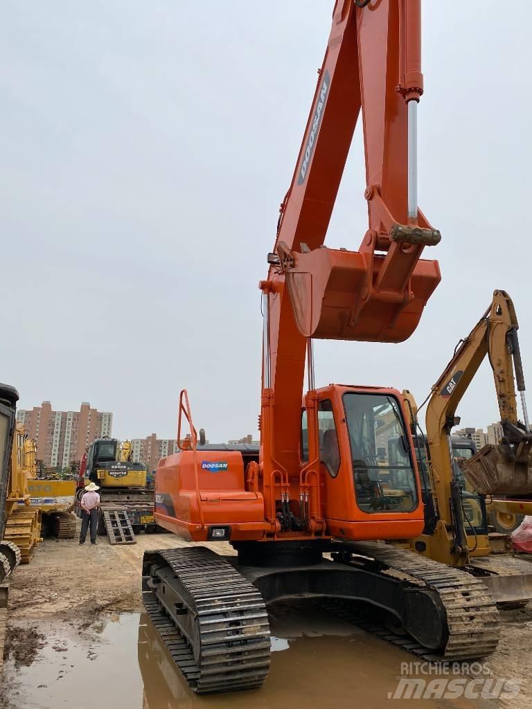 Doosan dh220lc-7 Kāpurķēžu ekskavatori