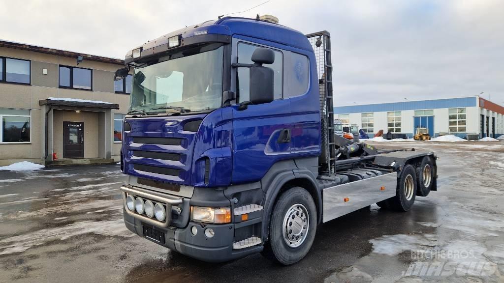 Scania R500 6X2 Treileri ar āķi