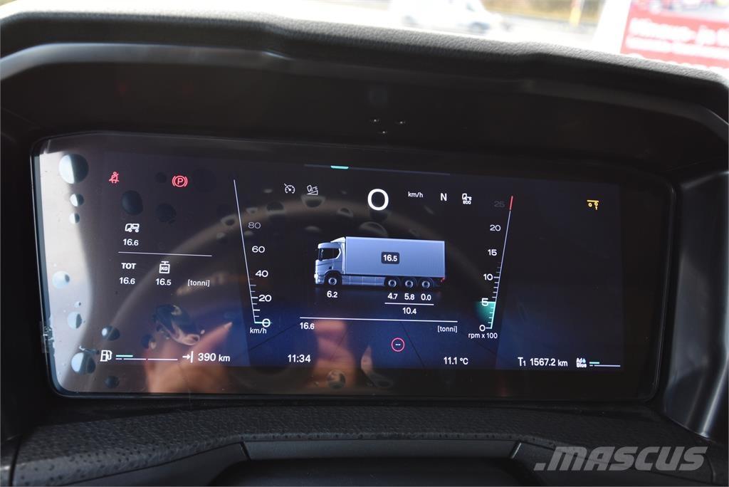 Scania R590 8X4 Treileri ar āķi