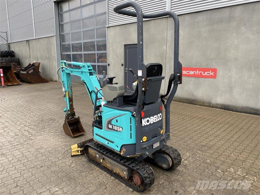Kobelco SK10SR-2 Ekskavatori uz riteņiem