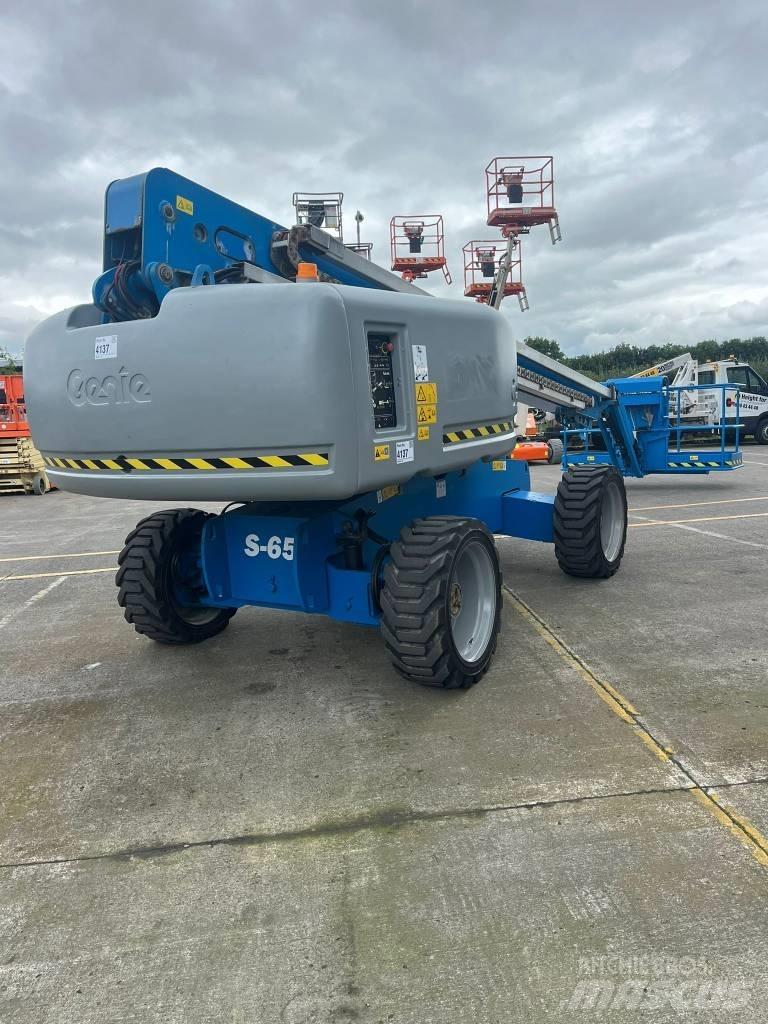 Genie S 65 Teleskopiskie pacēlāji