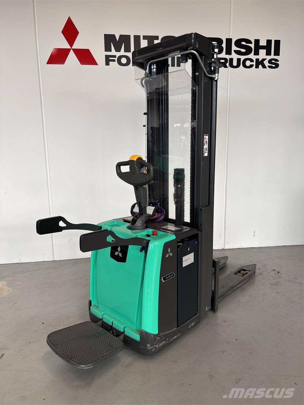 Mitsubishi SBV16PI Pašgājēji krautnētāji