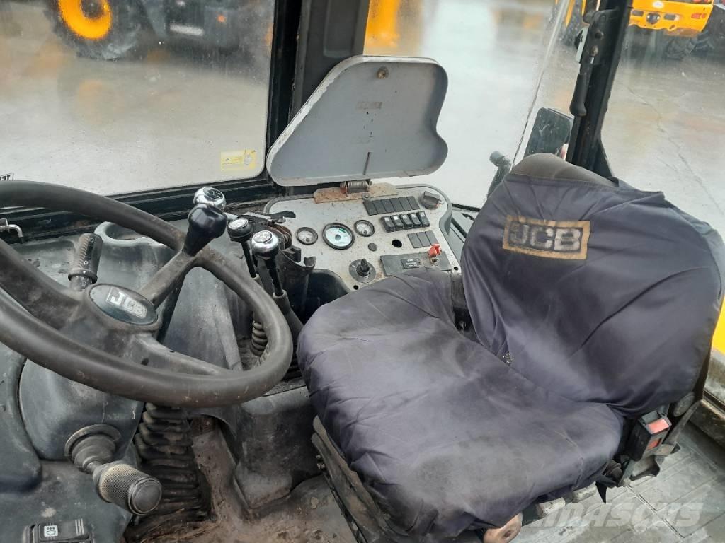 JCB 2 CX Iekrāvēji uz riteņiem