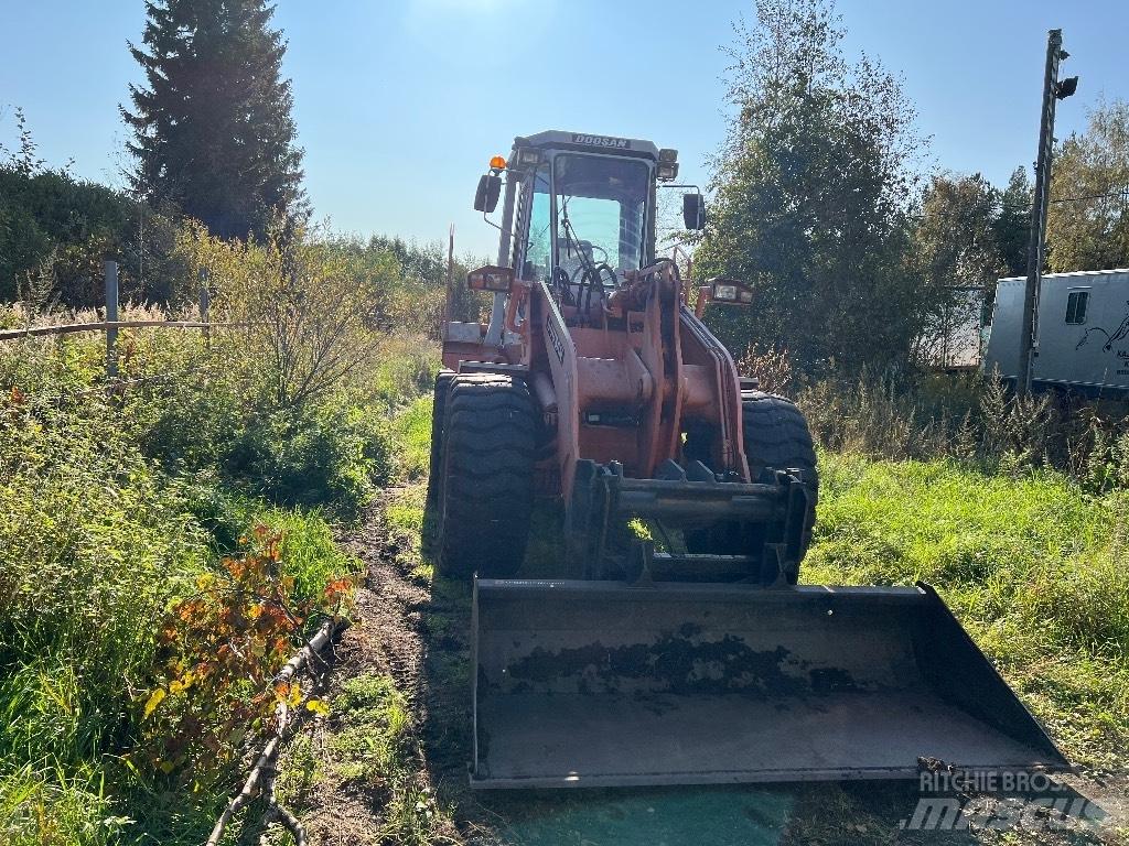 Daewoo Doosan W 200 Iekrāvēji uz riteņiem