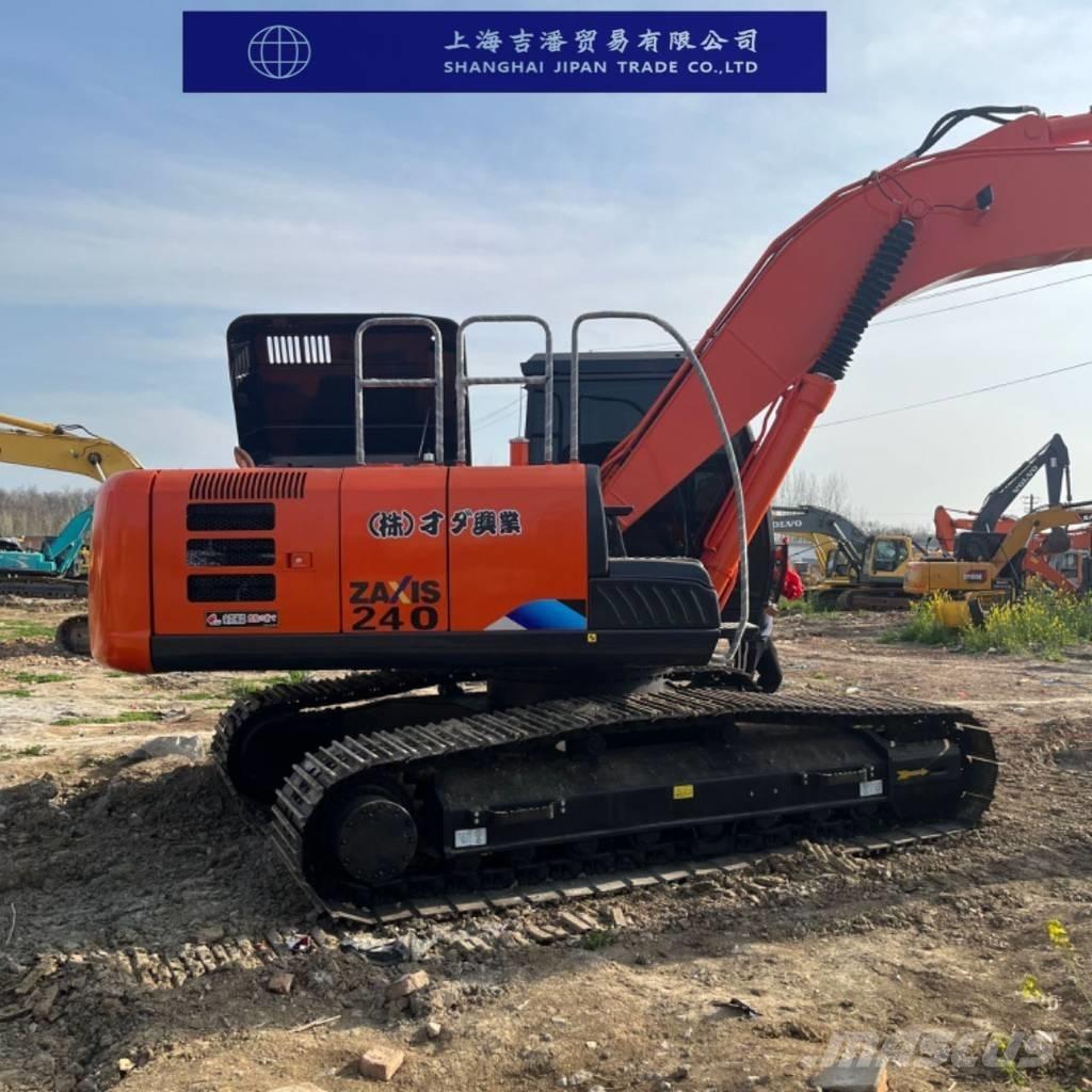 Hitachi ZX 240 Kāpurķēžu ekskavatori