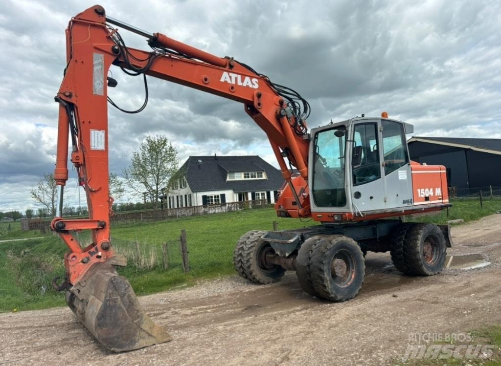 Atlas 1504 Ekskavatori uz riteņiem