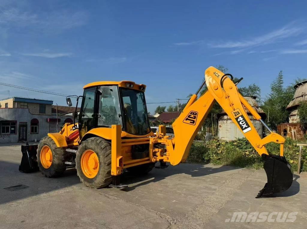 JCB 4 CX Ekskavatori-iekrāvēji