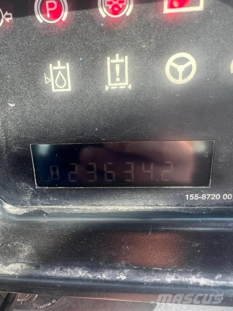 CAT 966 G Iekrāvēji uz riteņiem