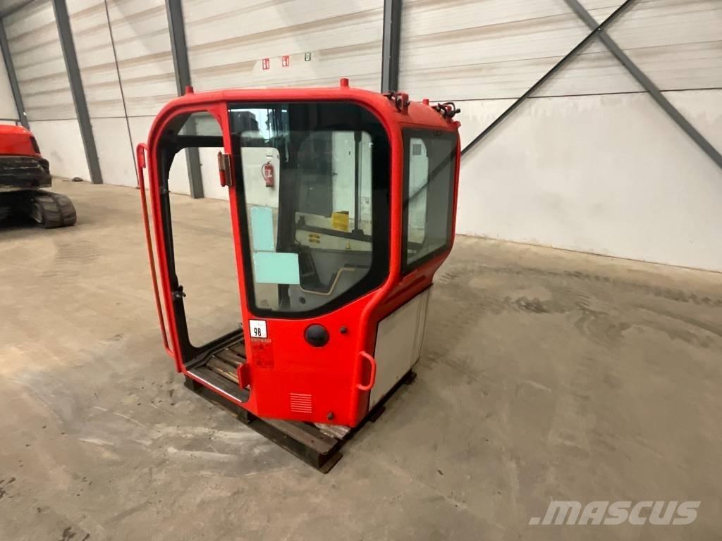 Volvo ECR 88 D Kabīnes un interjers