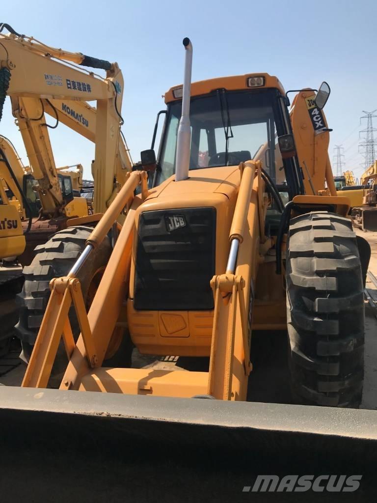 JCB 4 CX Ekskavatori-iekrāvēji