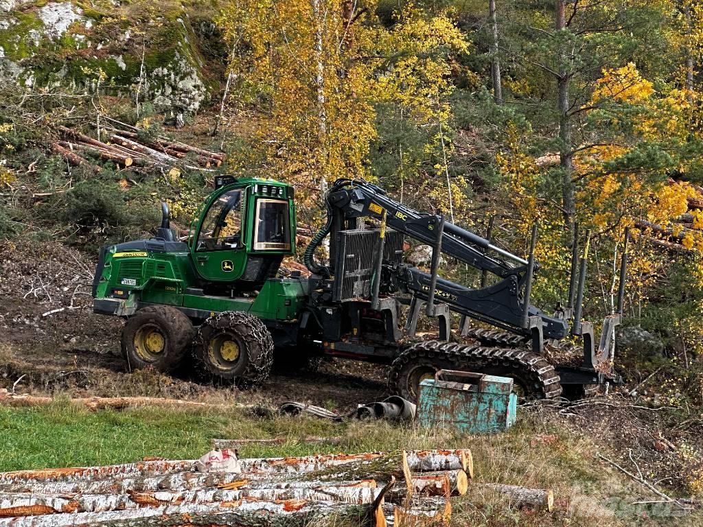 John Deere 1210 G Forvarderi