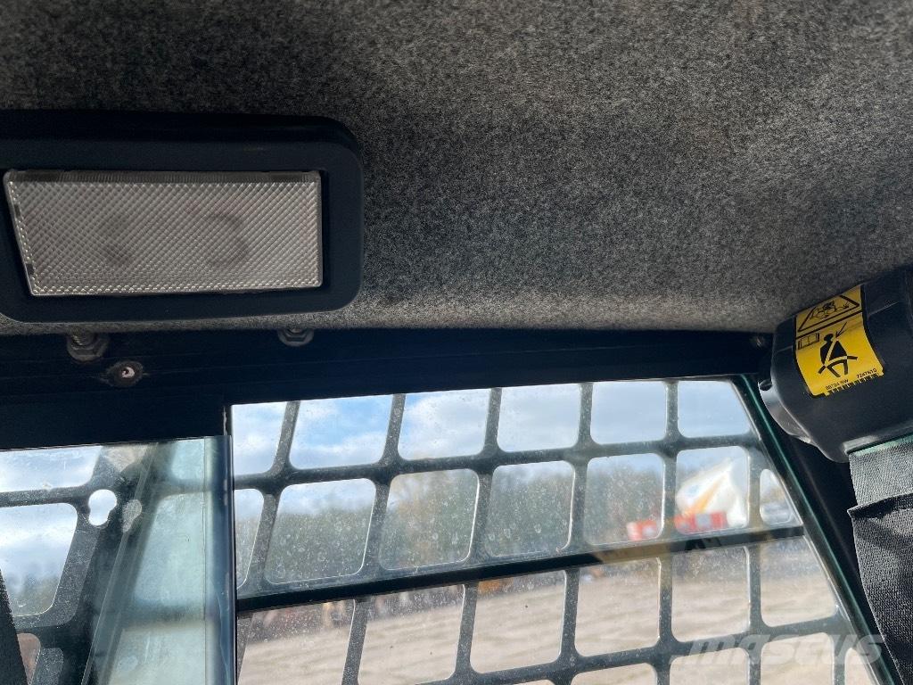 Bobcat S 100 Lietoti riteņu kompaktiekrāvēji