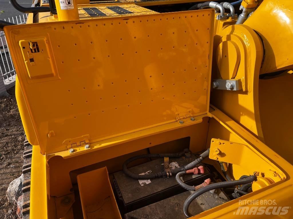 Komatsu 450 Kāpurķēžu ekskavatori