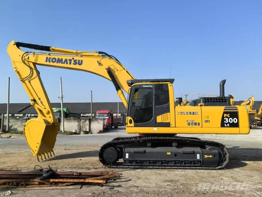 Komatsu PC 300-8 Kāpurķēžu ekskavatori