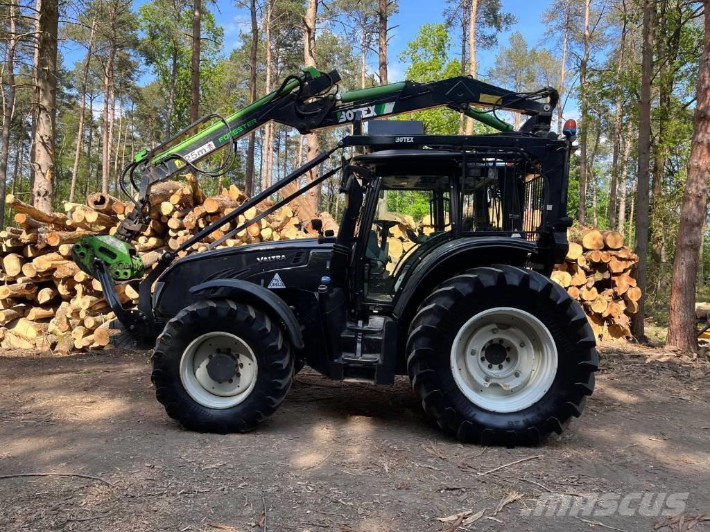 Valtra T183 Versu Traktori