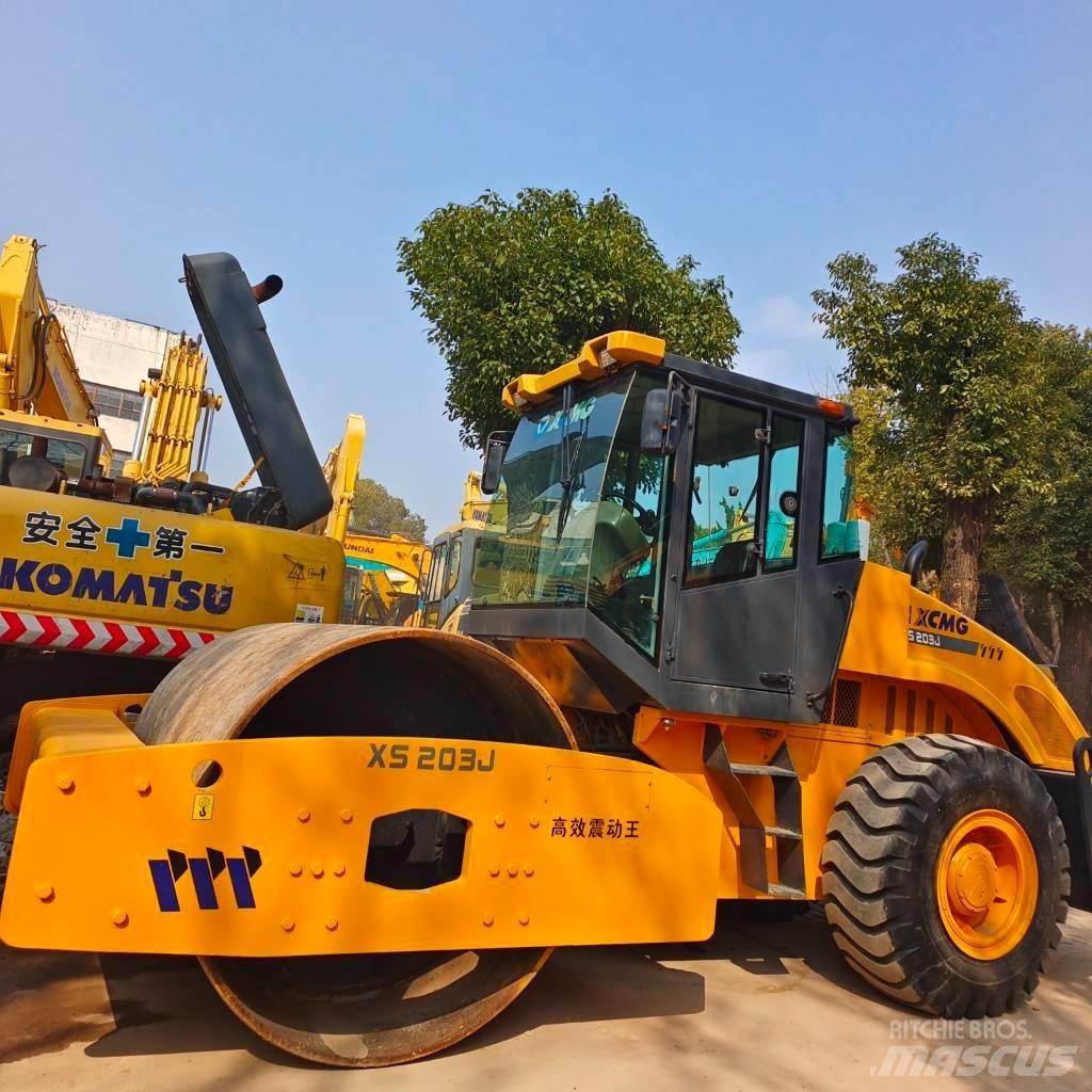 XCMG XS 202J Vienvalča grunts veltņi