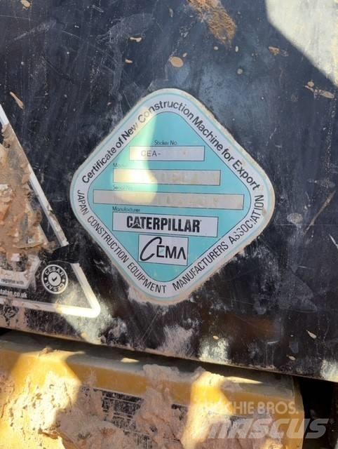 CAT 320F Kāpurķēžu ekskavatori