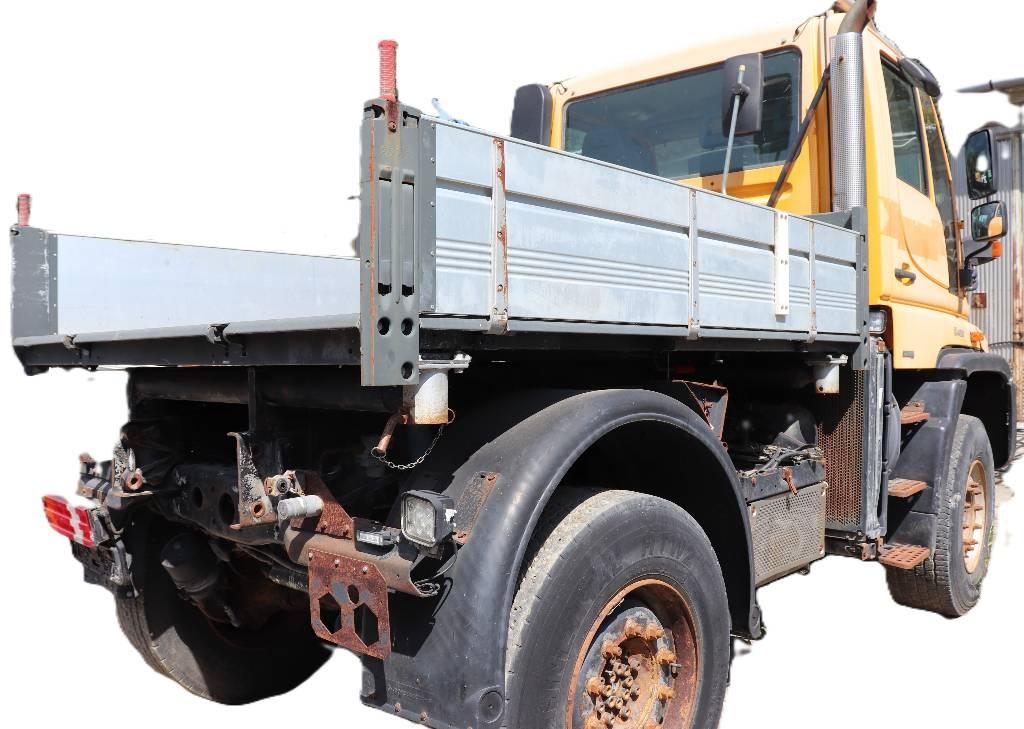 Unimog U400 Platformas/izkraušana no sāniem