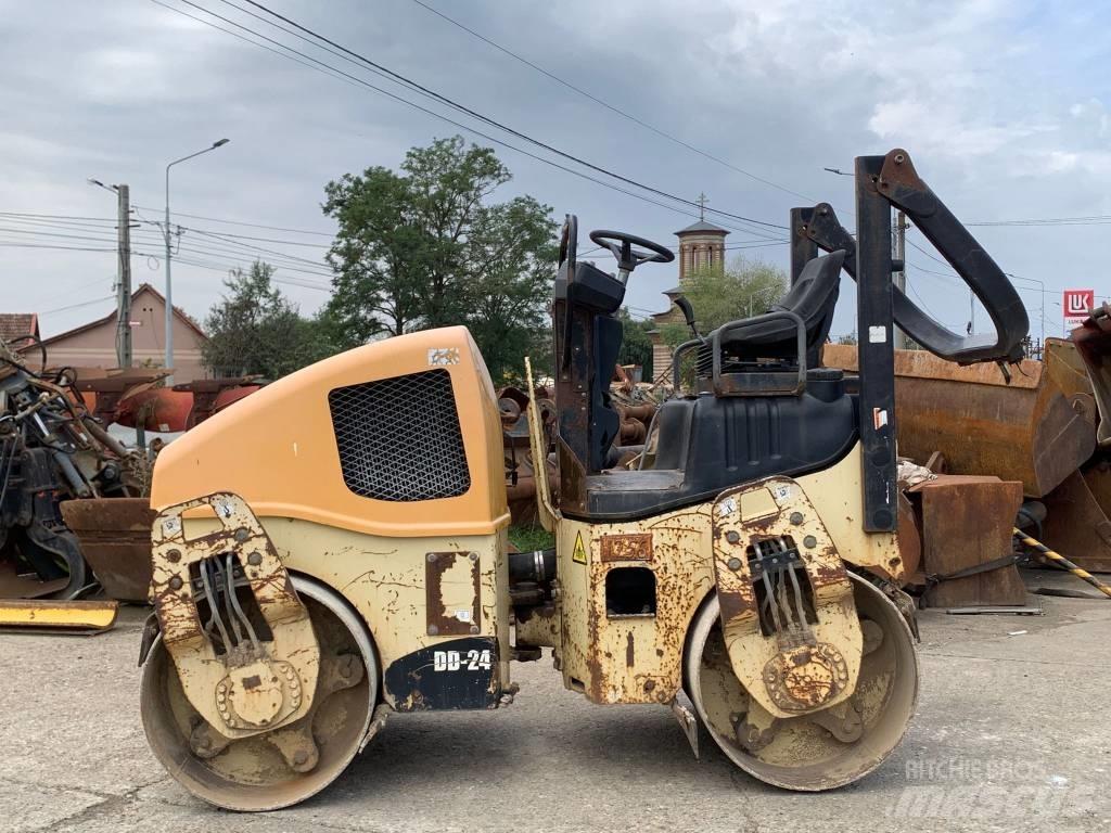 Volvo DD 24 Divvalču grunts veltņi