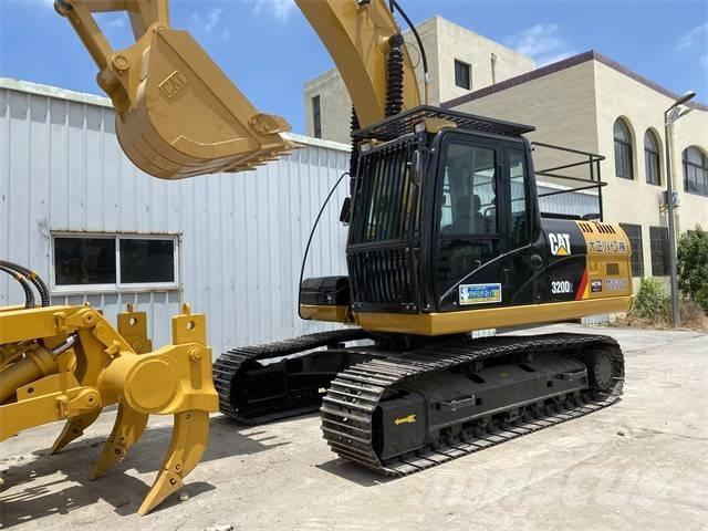 CAT 320 D Kāpurķēžu ekskavatori