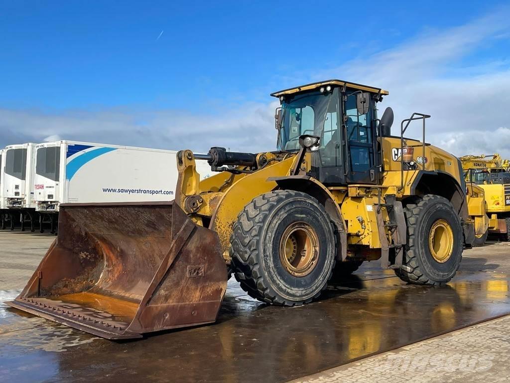 CAT 966 Iekrāvēji uz riteņiem