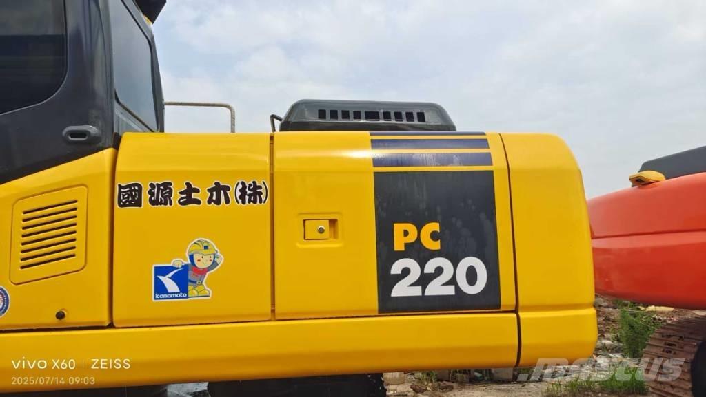 Komatsu PC 220-7 Kāpurķēžu ekskavatori