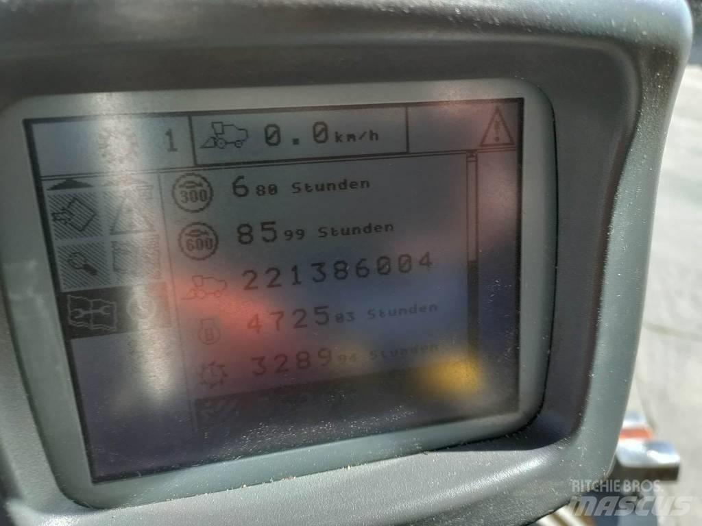 New Holland CX 760 Ražas novākšanas kombaini