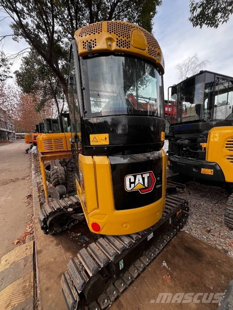 CAT 302 Kāpurķēžu ekskavatori