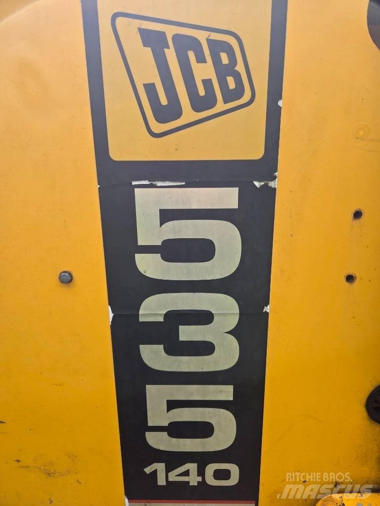JCB 535-140 Teleskopiskie manipulatori