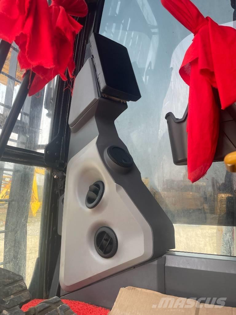 CAT 323GC Kāpurķēžu ekskavatori