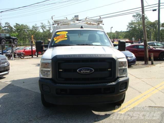 Ford F 350 SD Vieglais kravas automobilis/izkraušana no sāniem