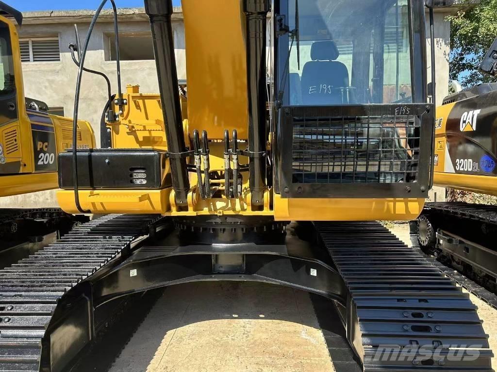 CAT 320 D Kāpurķēžu ekskavatori
