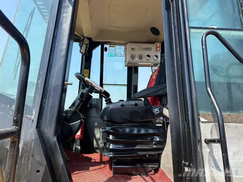 CAT 980 H Iekrāvēji uz riteņiem