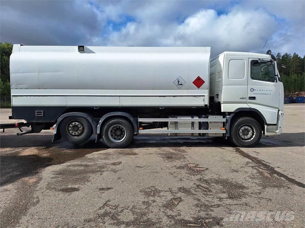 Volvo FH460 6X2 Autocisterna