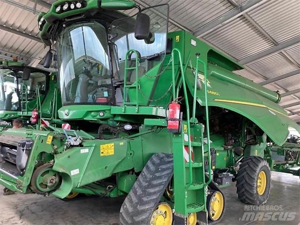 John Deere S 680 Ražas novākšanas kombaini