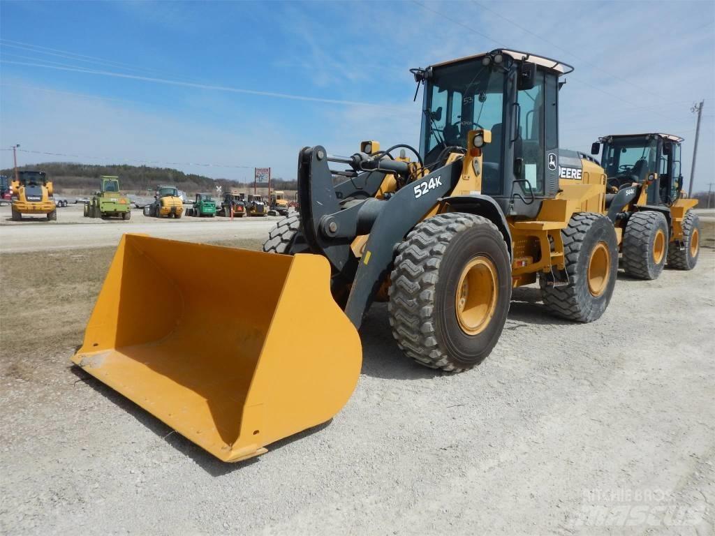 John Deere 524K Iekrāvēji uz riteņiem