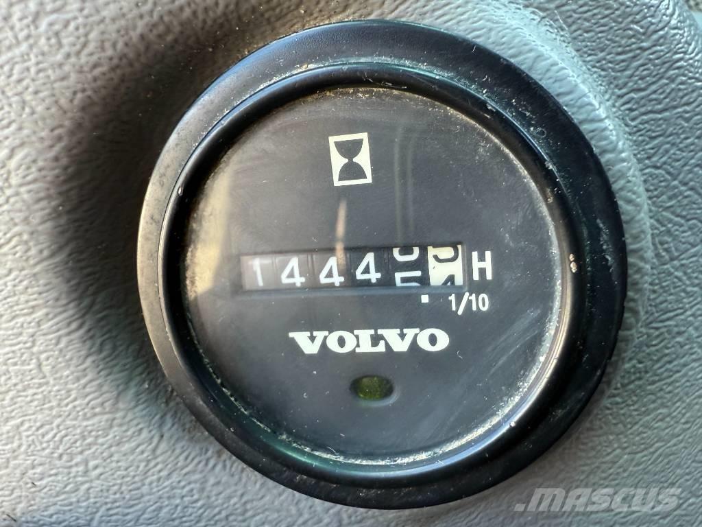 Volvo EW 160 C Ekskavatori uz riteņiem