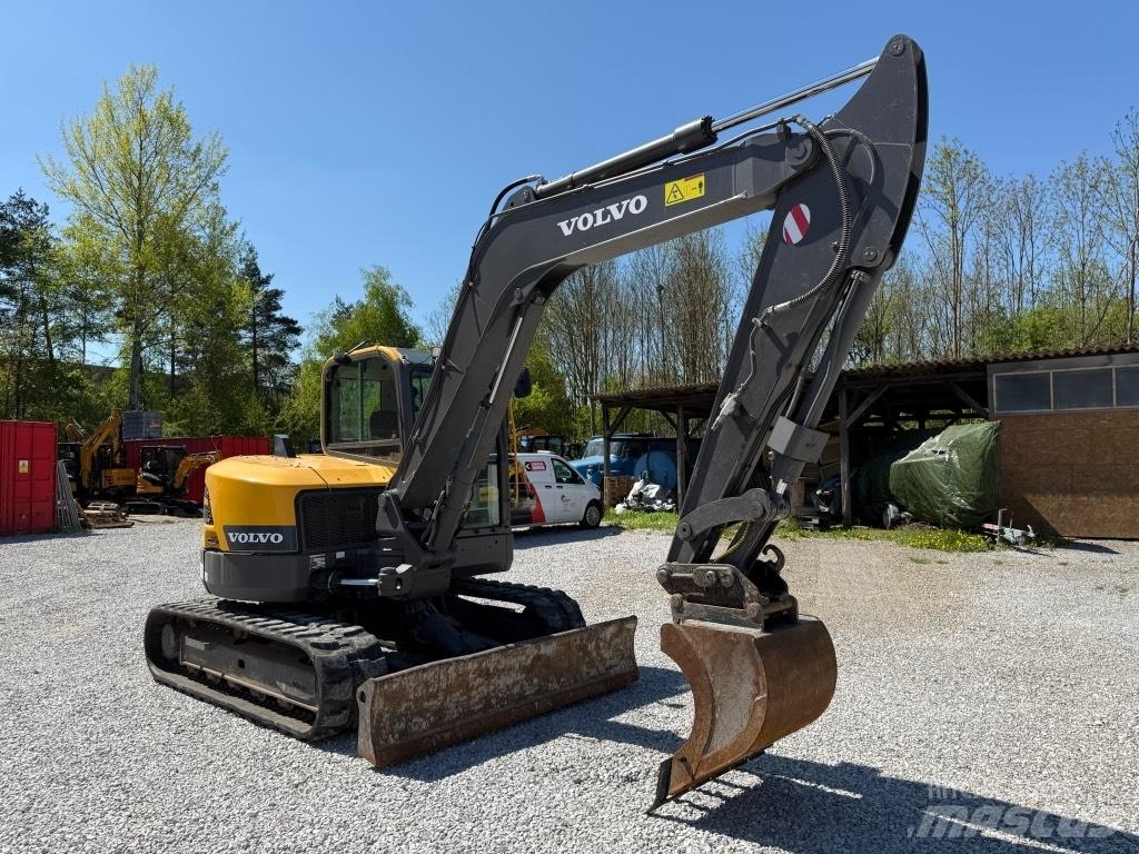 Volvo ECR88D Vidēja lieluma ekskavatori 7 t - 12 t
