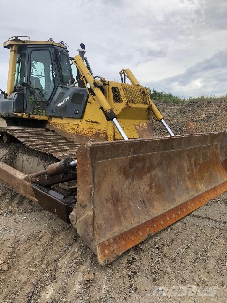Komatsu D 65 PX-12 Kāpurķēžu buldozeri